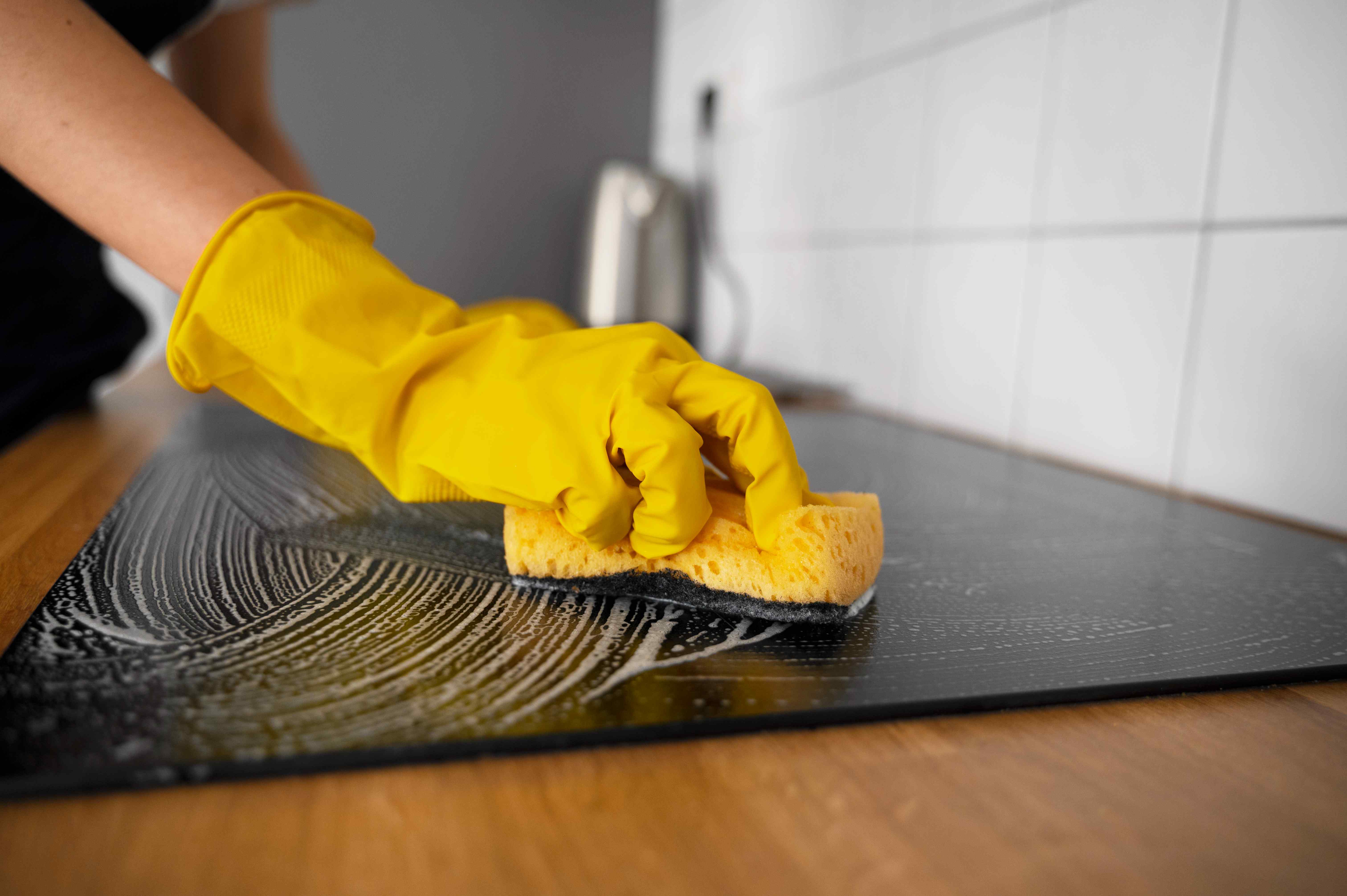 cleaning stovetop